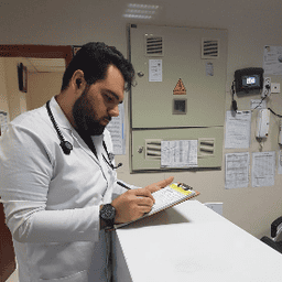 مشاور مدیکال استوز علیرضا امیری