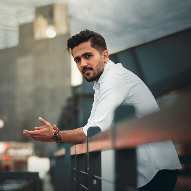 میلاد محمودی