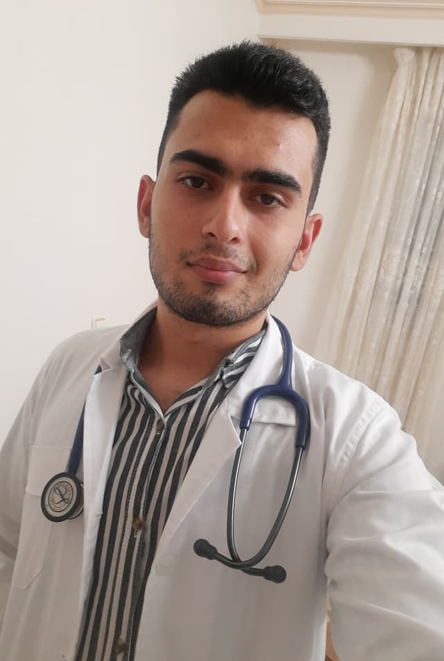 مشاور مدیکال اسحاق مومنی نژاد